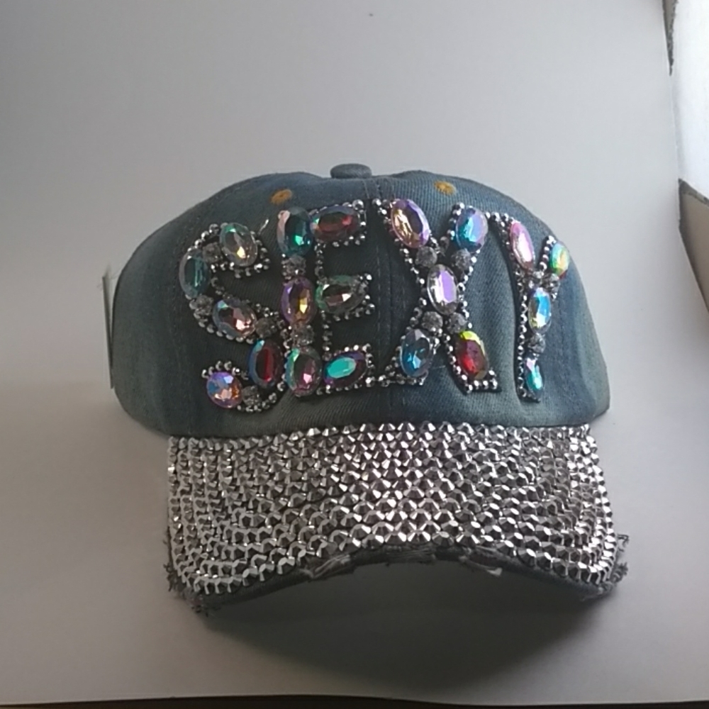 Ashley collection jean look destressed cap blue